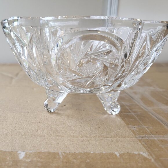 Vintage Cut Crystal Footed Bowl with Etched Star and Pinwheel Design GUC "BIN B" - Picture 3 of 9